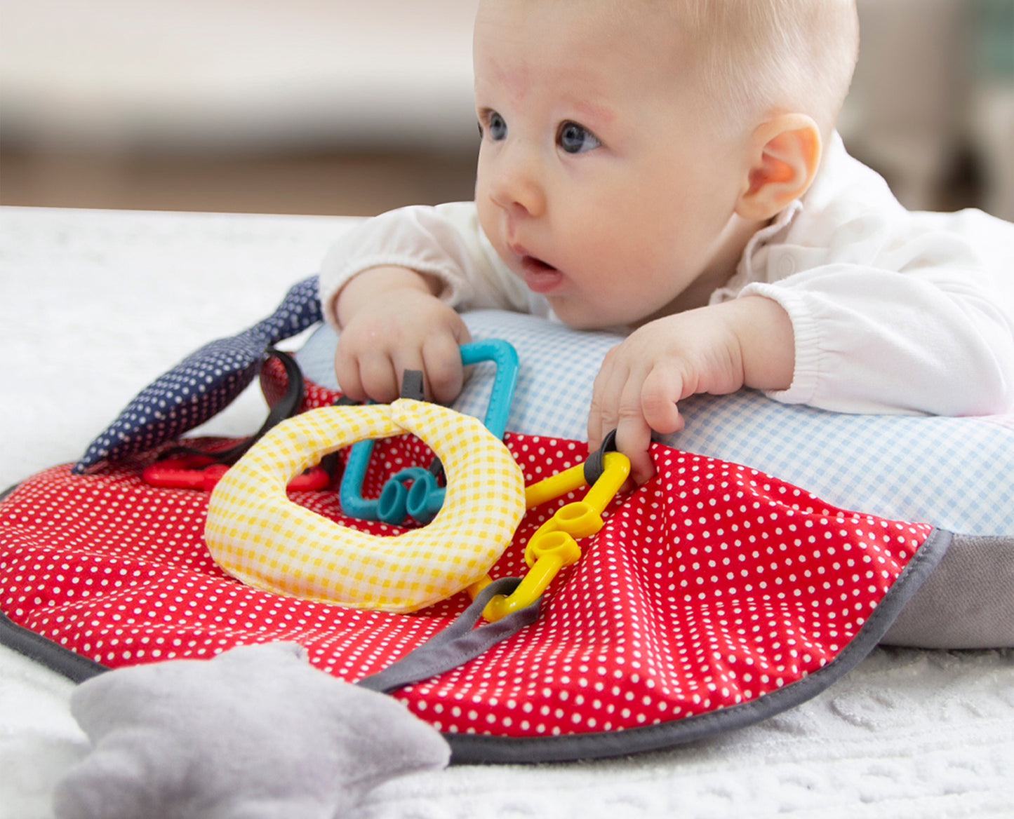 Babyjem baby exercising pillow with toys