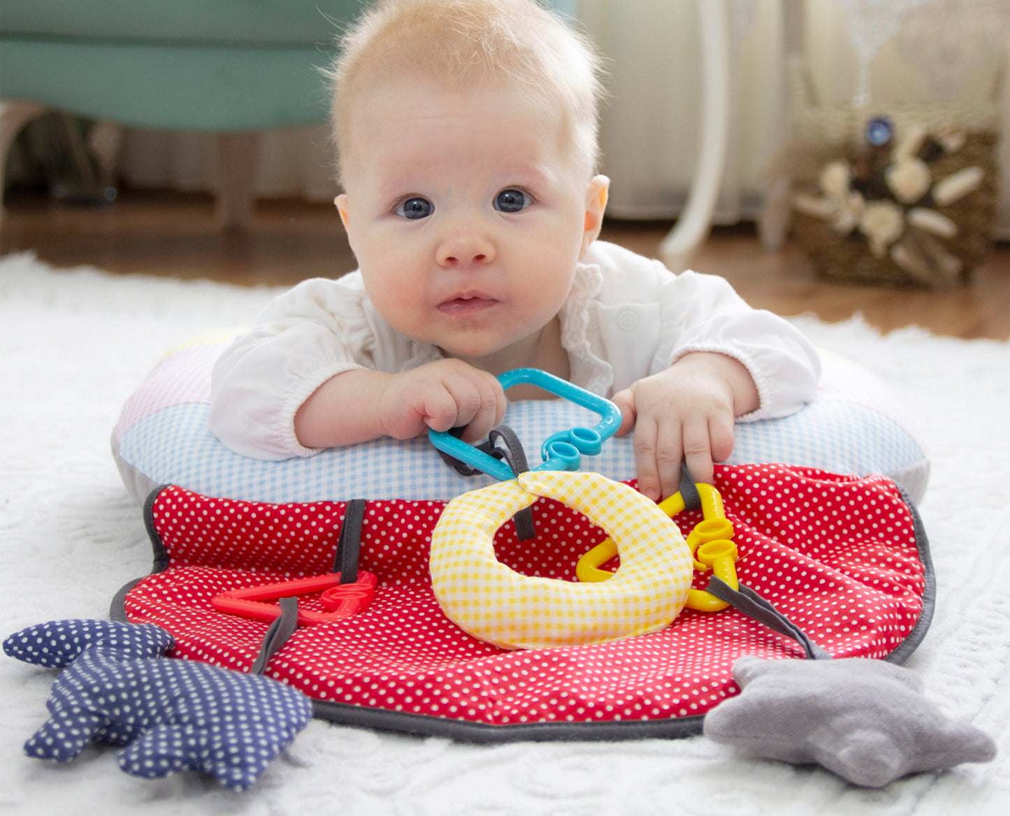 Babyjem baby exercising pillow with toys