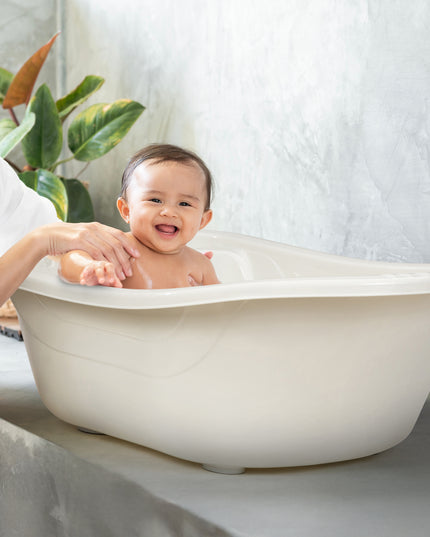 Babyjem Large Bathtub With Draing Plug - 241